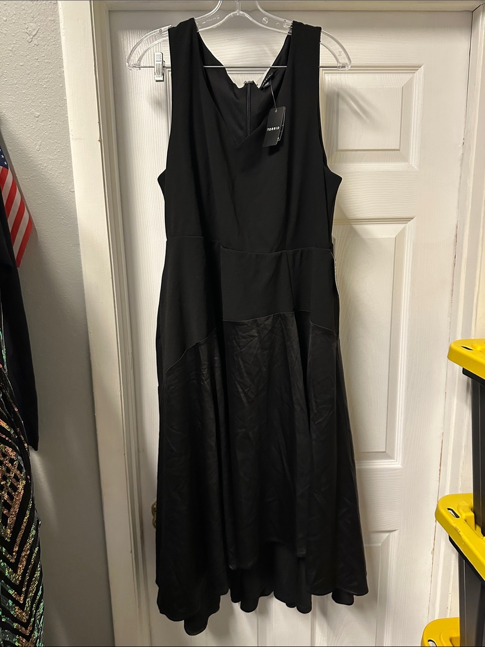 torrid Black Sleeveless Fit-and-Flare Midi Dress